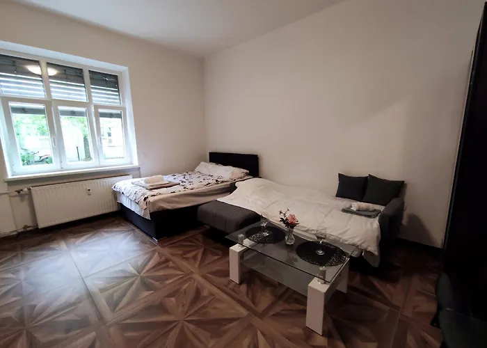 Apartment Vs